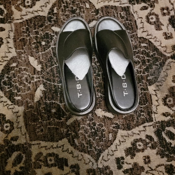 Women shoes - Picture 4 of 4